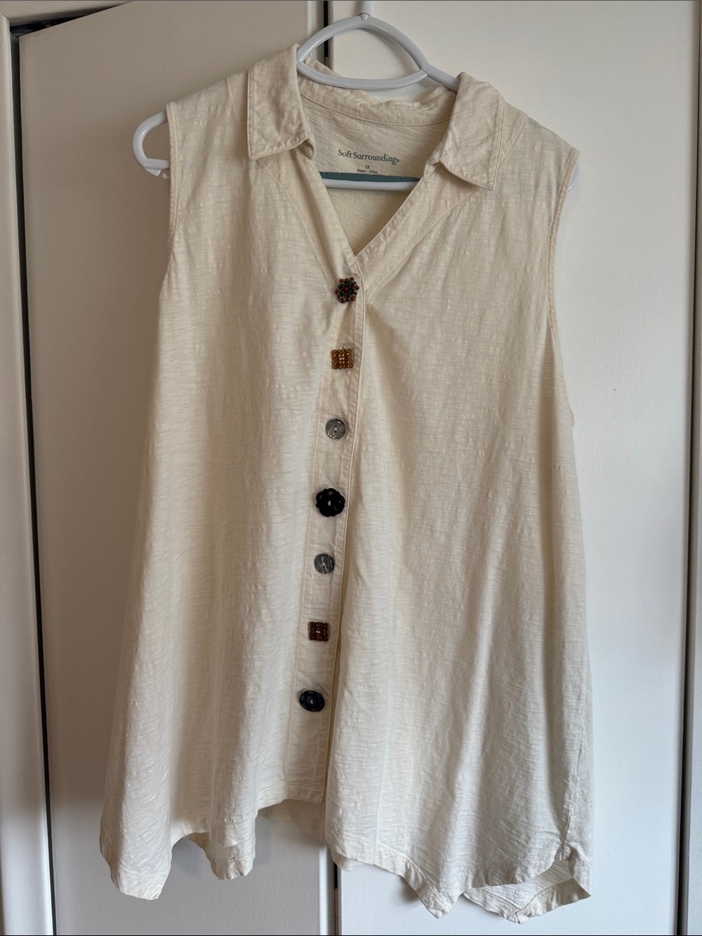 Soft Surroundings Cream Sleeveless Button-Front Tunic